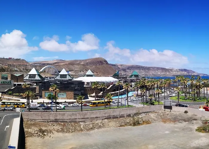 Acogedor En Primera Linea De Playa Canteras