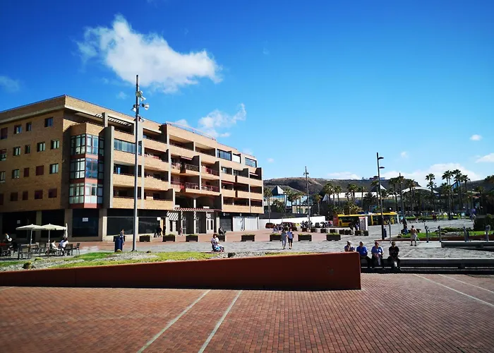 Acogedor En Primera Linea De Playa Canteras