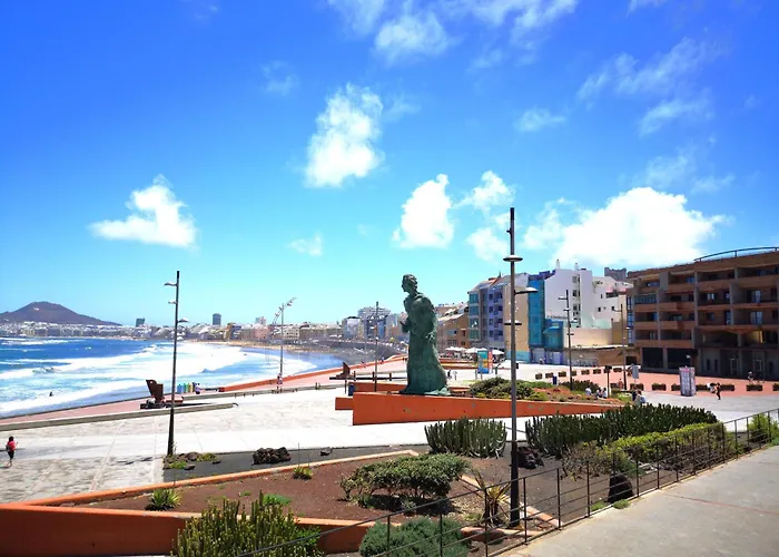Acogedor En Primera Linea De Playa Canteras