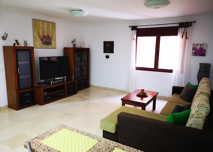 Acogedor En Primera Linea De Playa Canteras דירה *