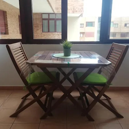 Acogedor En Primera Linea De Playa Canteras Appartement