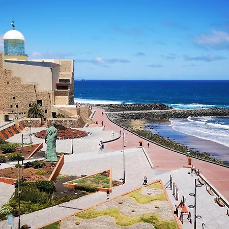 Apartmán Acogedor En Primera Linea De Playa Canteras *